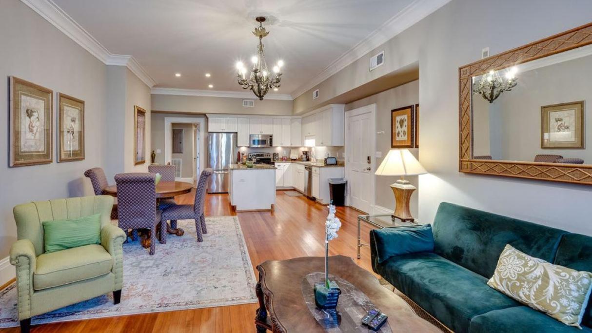 201 York #3 - Homey Downtown 2 Bedroom Steps From The River Savannah Exteriör bild