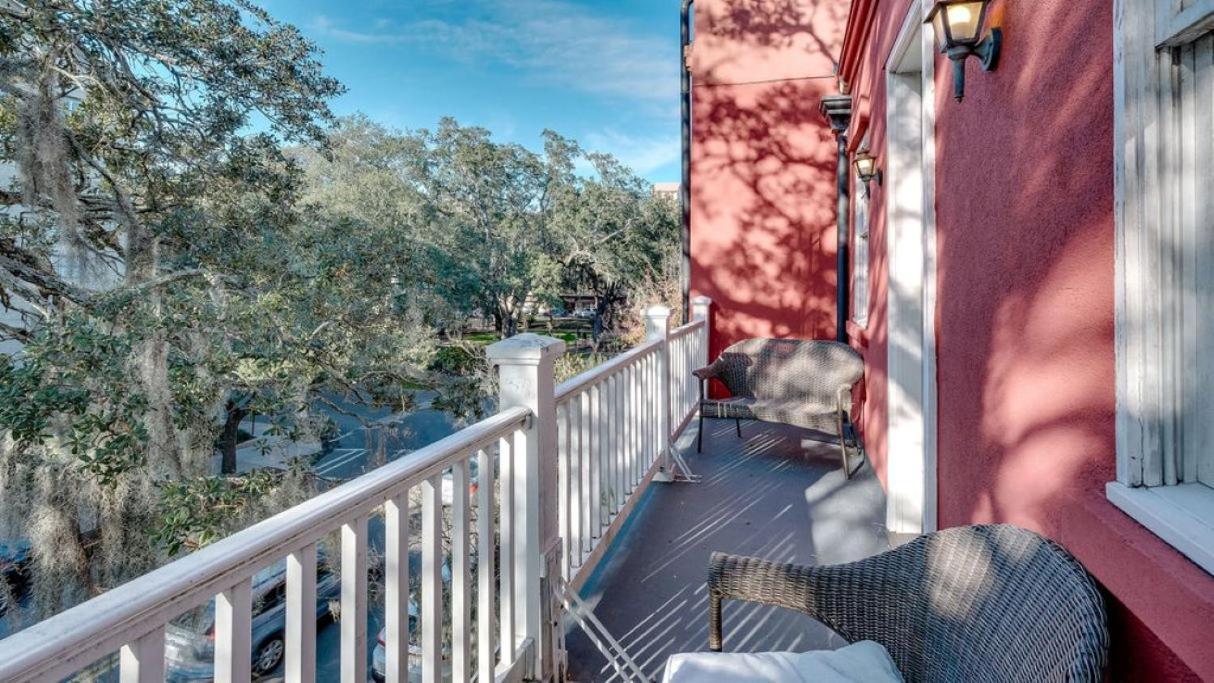 201 York #3 - Homey Downtown 2 Bedroom Steps From The River Savannah Exteriör bild