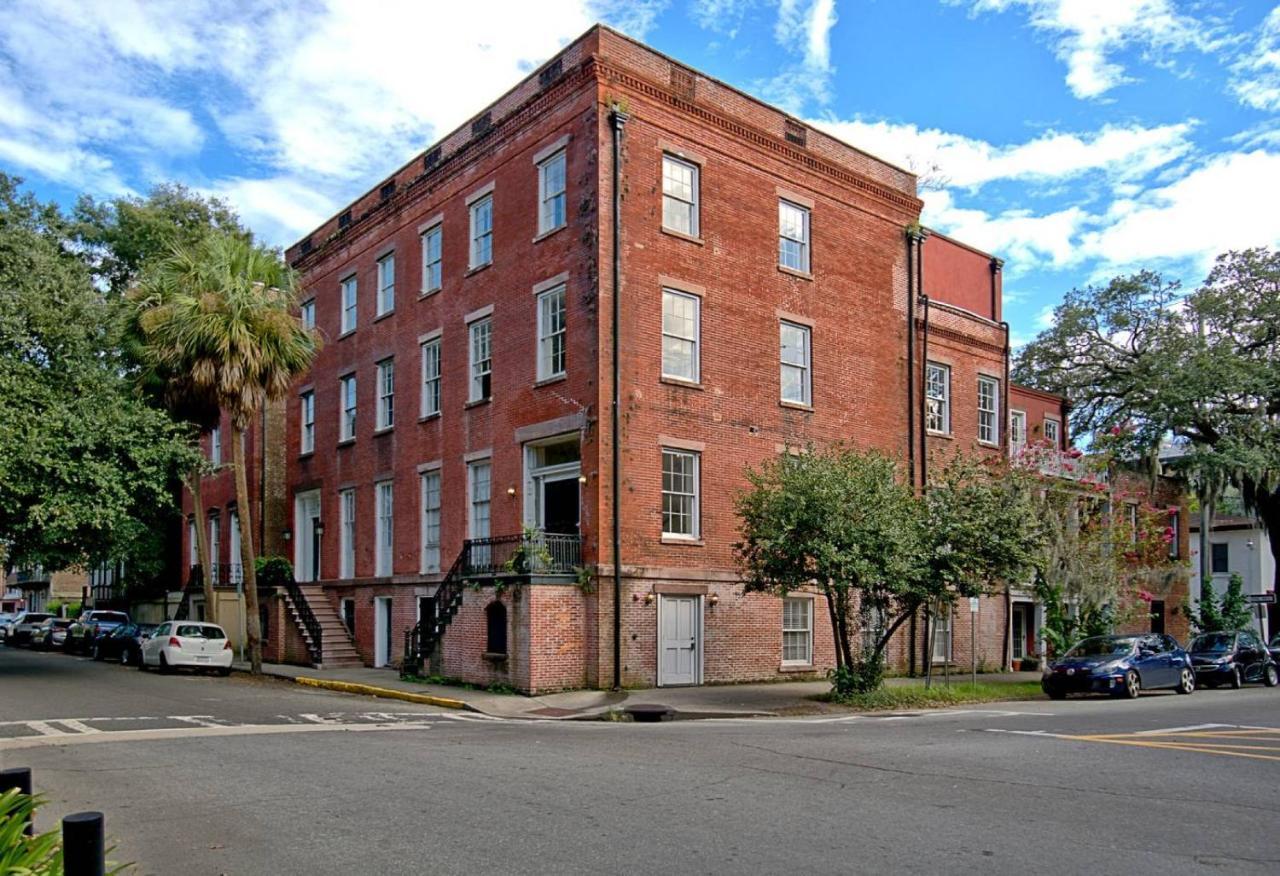 201 York #3 - Homey Downtown 2 Bedroom Steps From The River Savannah Exteriör bild